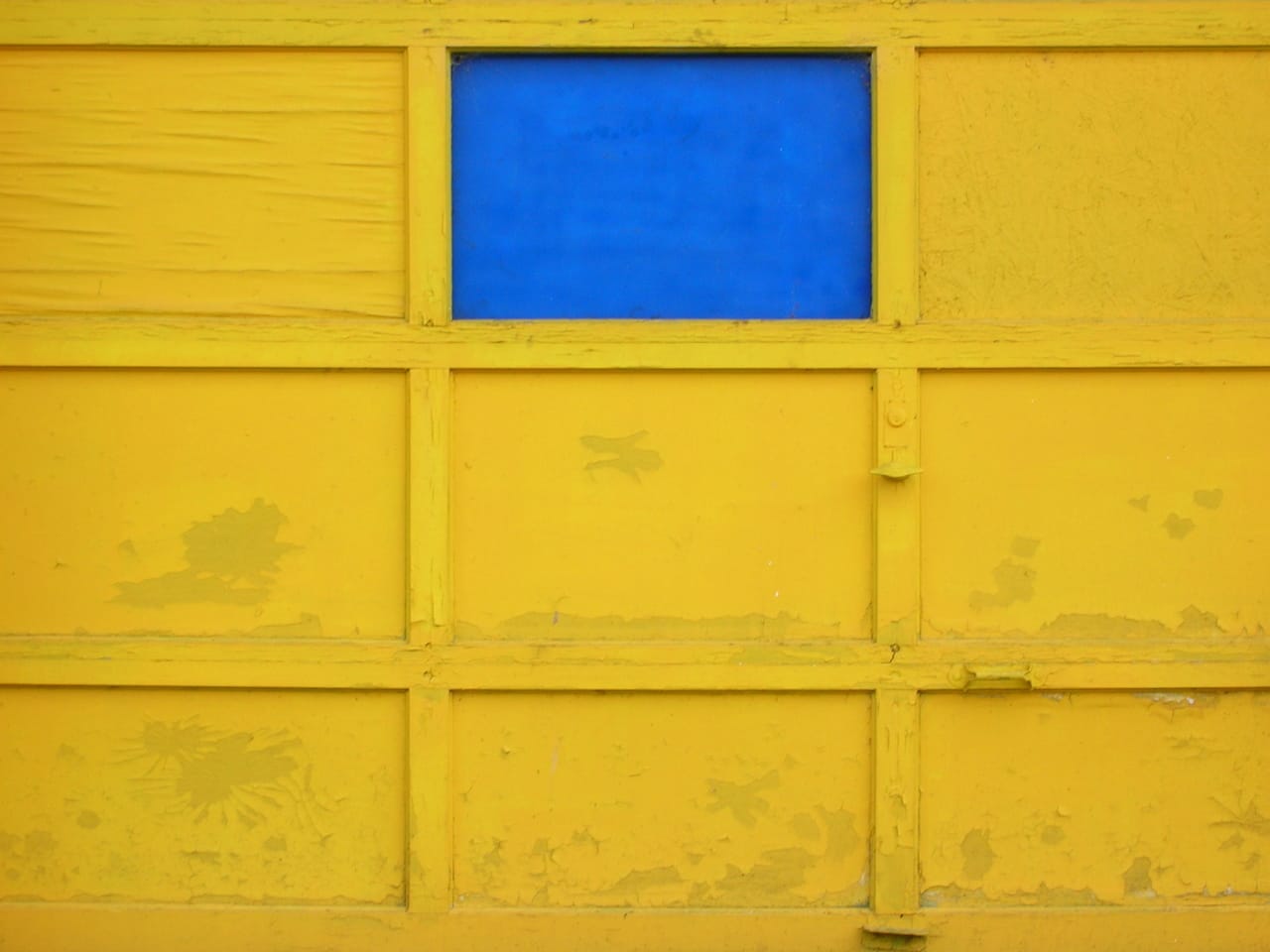 yellow-and-blue-garage-door