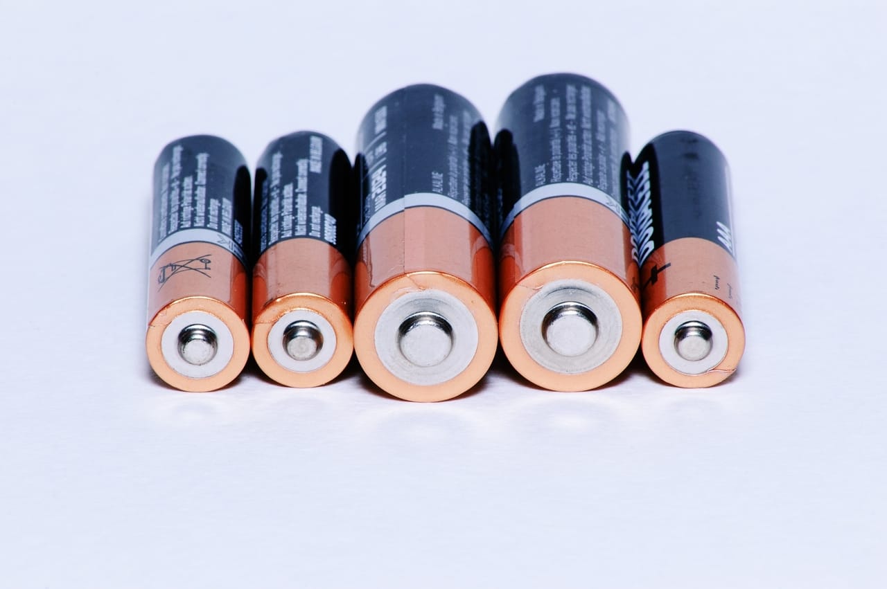 five-duracell-batteries
